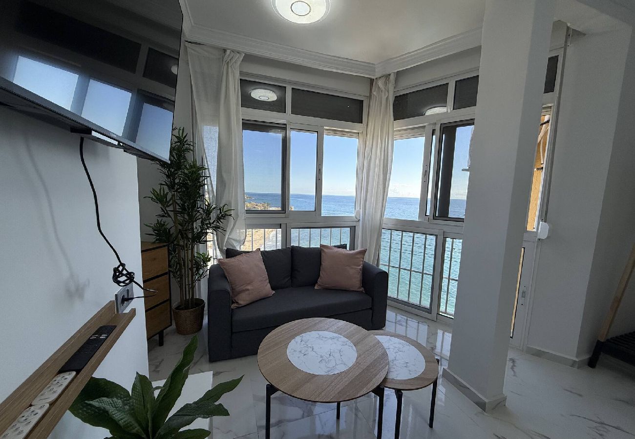 Estudio en Sitio de Calahonda - ALMIRANTE 13 5