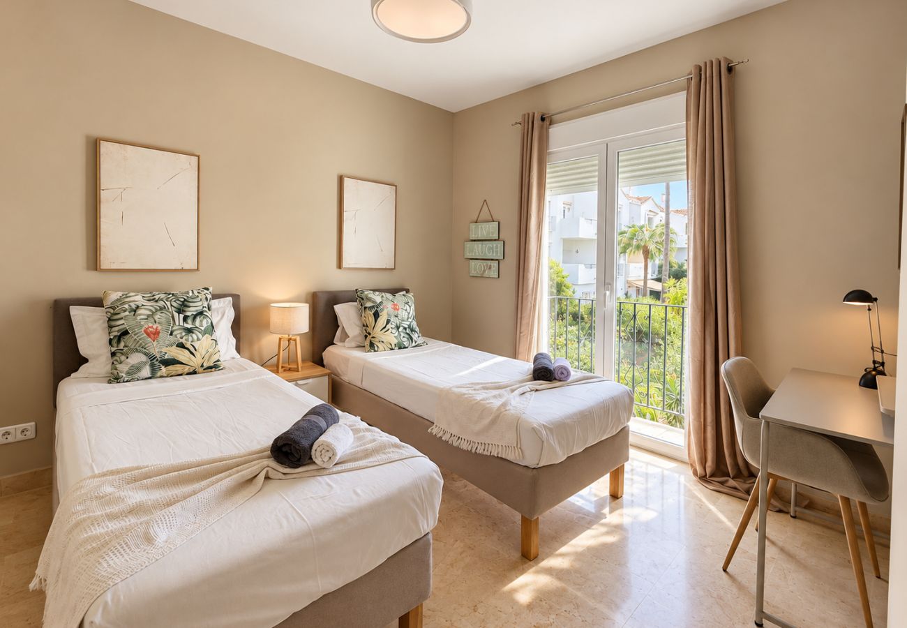 Apartamento en Estepona - EL PRESIDENTE 234
