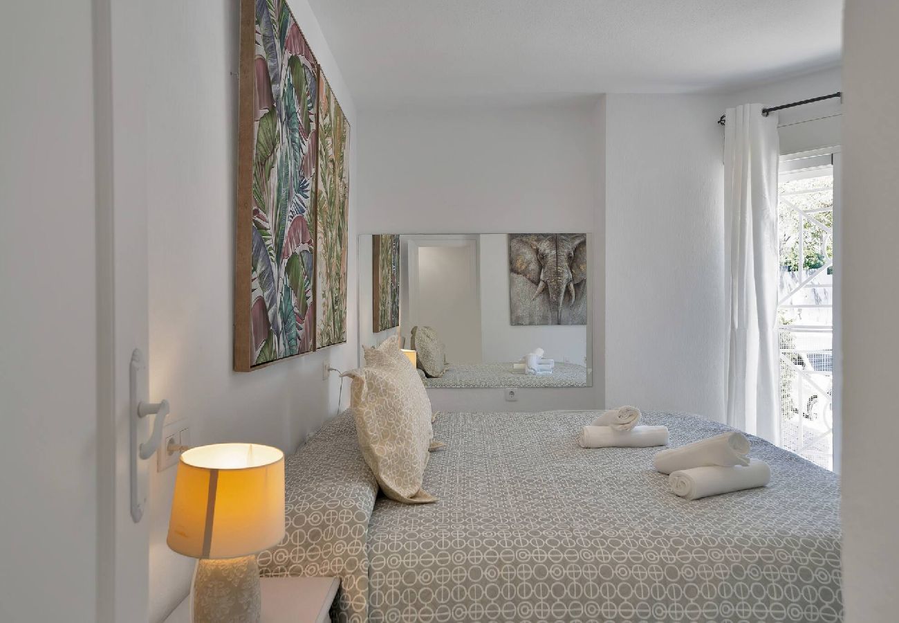 Apartamento en San Pedro de Alcántara - SAN MARINO III 1 E