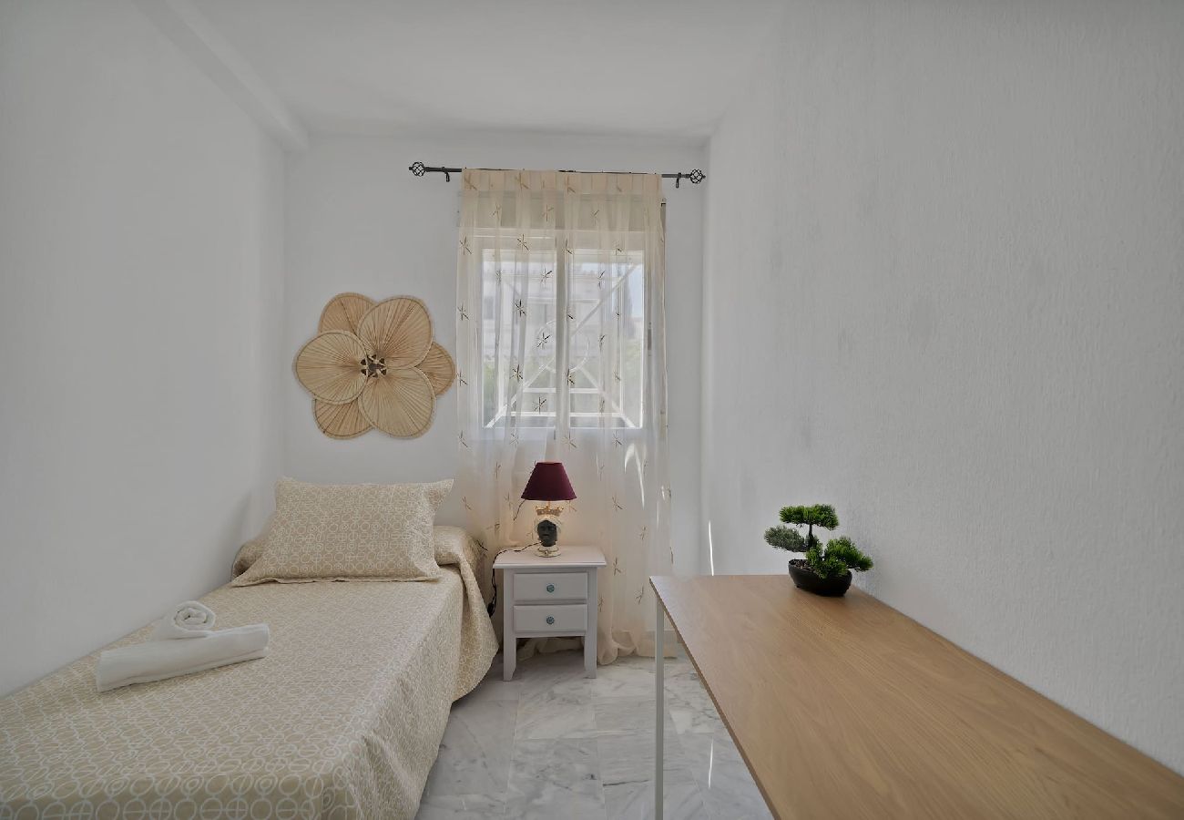 Apartamento en San Pedro de Alcántara - SAN MARINO III 1 E