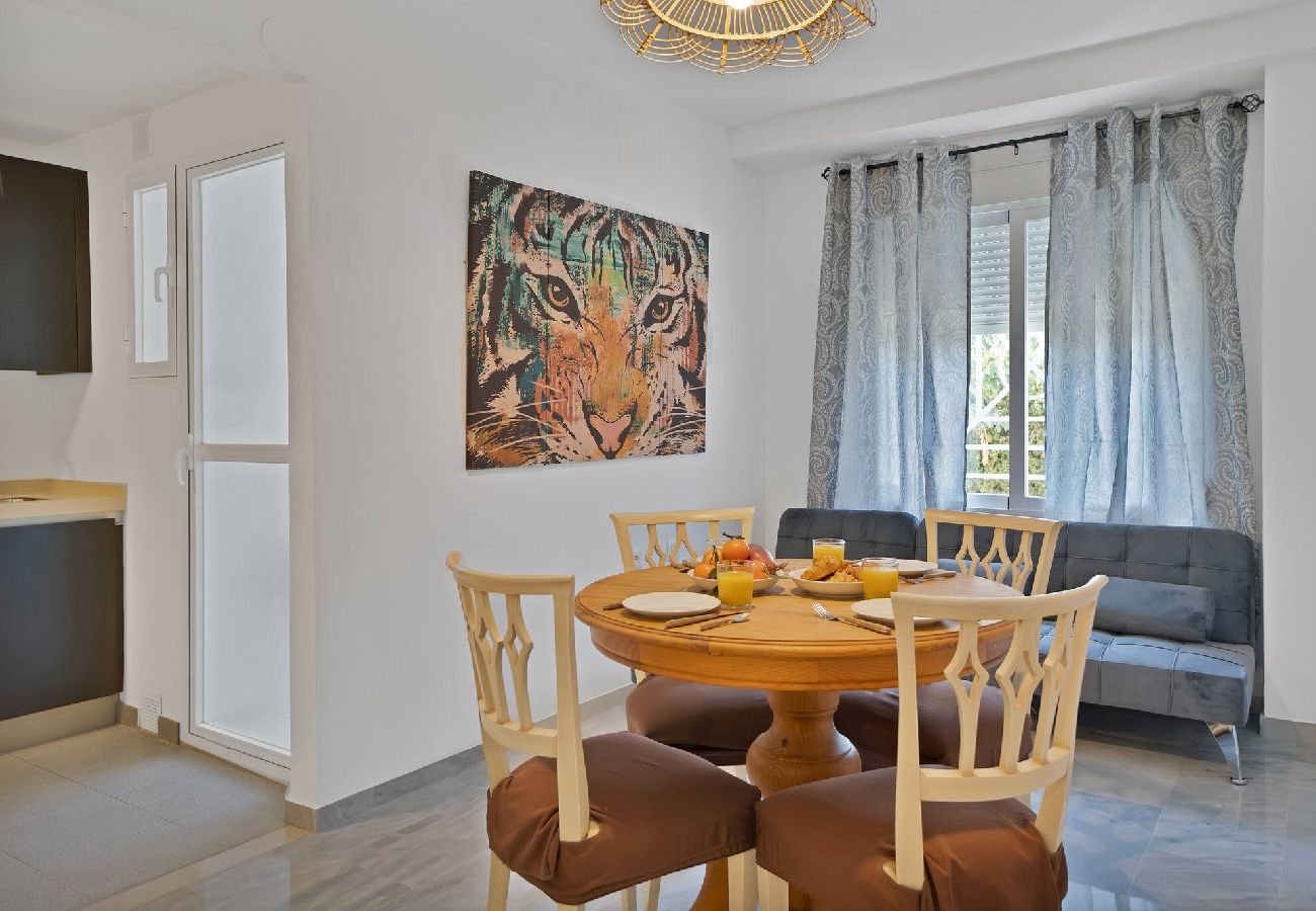 Apartamento en San Pedro de Alcántara - SAN MARINO III 1 E