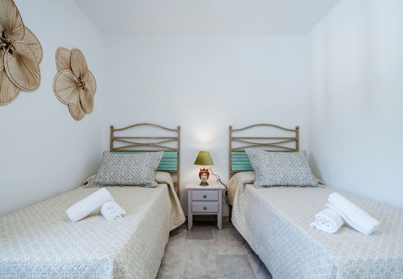 Apartamento en San Pedro de Alcántara - SAN MARINO III 1 E
