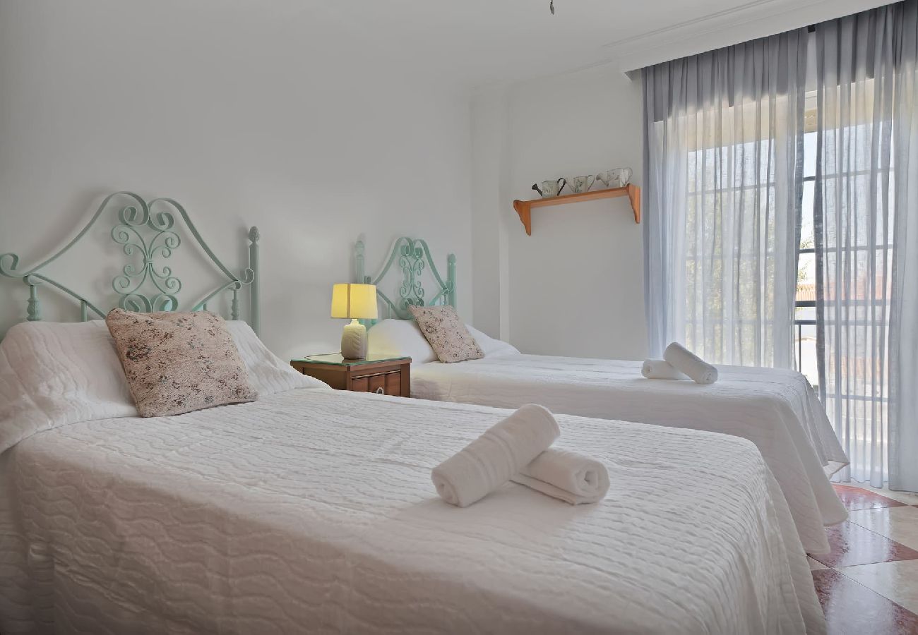 Apartamento en Marbella - DEL VALLE 72 2