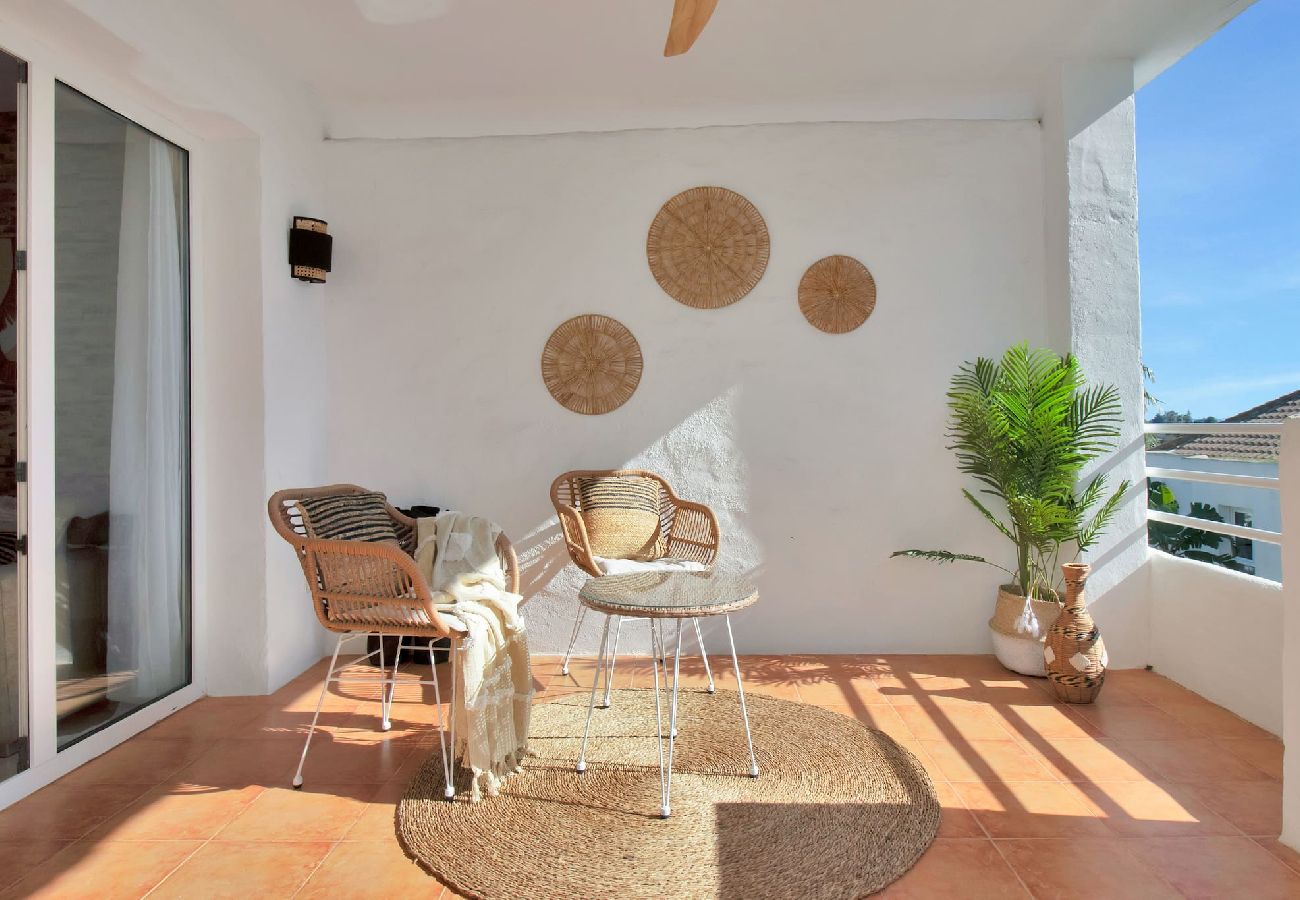 Ferienwohnung in Estepona - VISTAGOLF 25