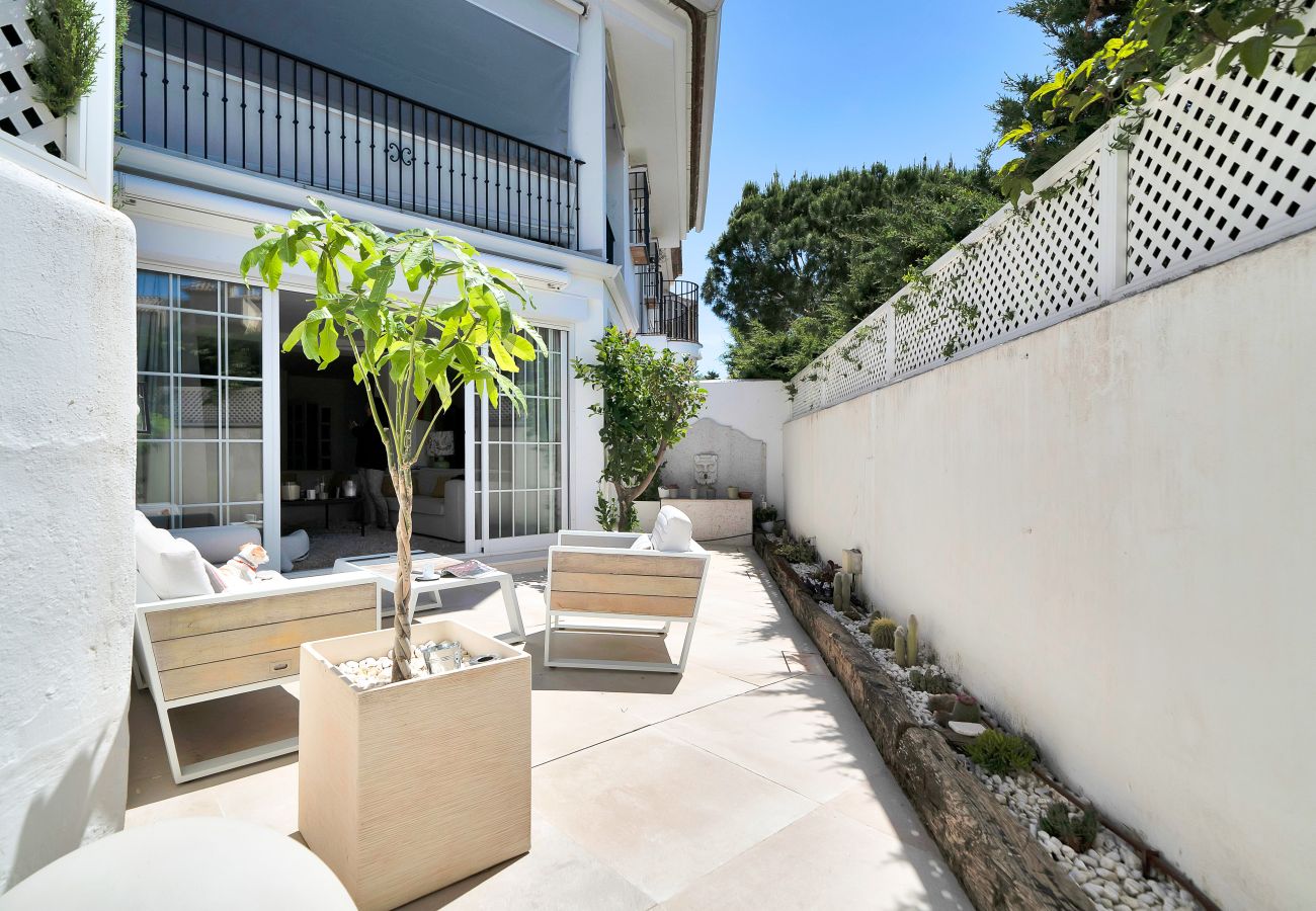 Doppelhaushälfte in Marbella - MONTEPIEDRAS 23