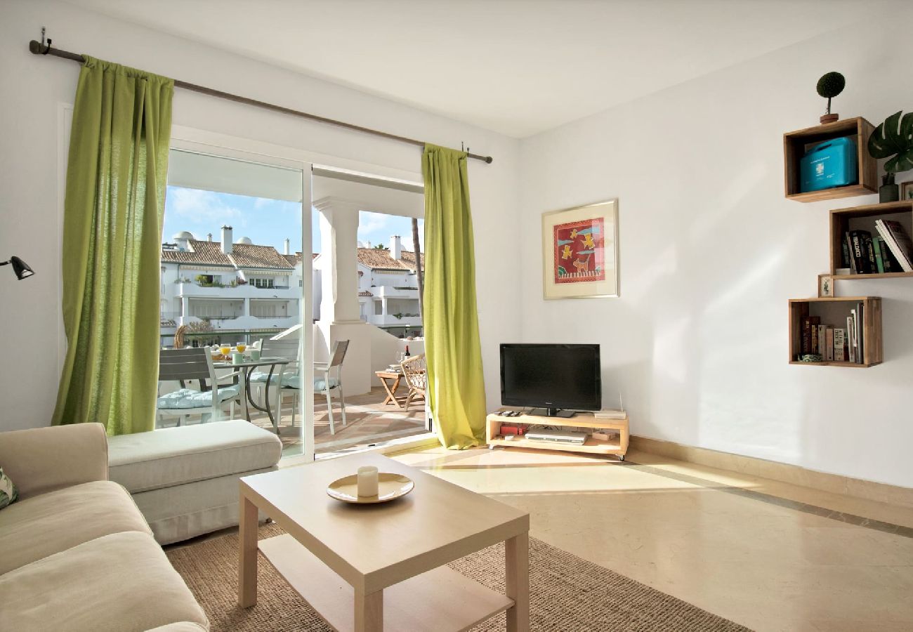 Apartment in Estepona - EL PRESIDENTE 234