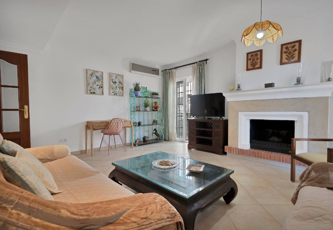 Apartment in San Pedro de Alcántara - DEL VALLE 72 1