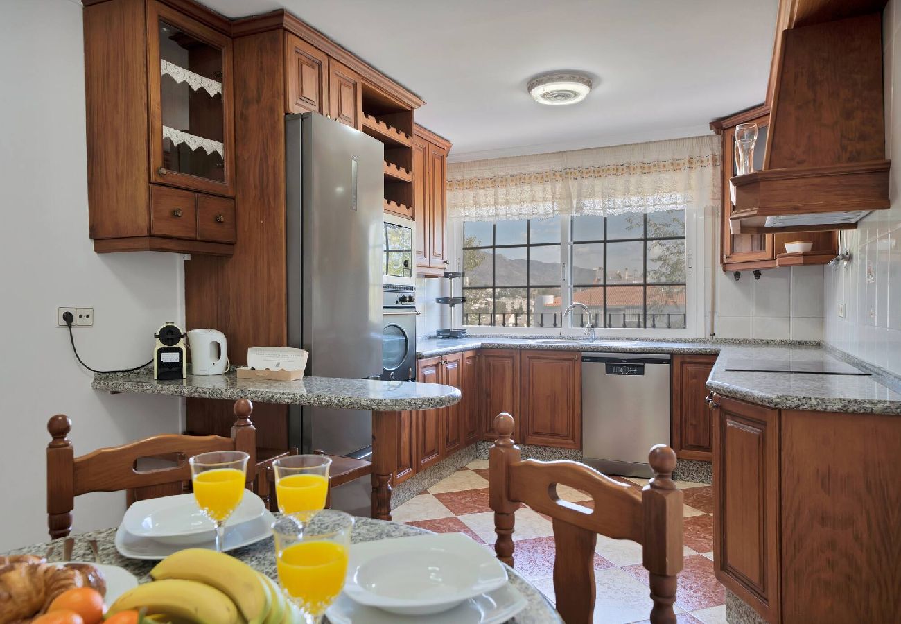 Apartment in Marbella - DEL VALLE 72 2