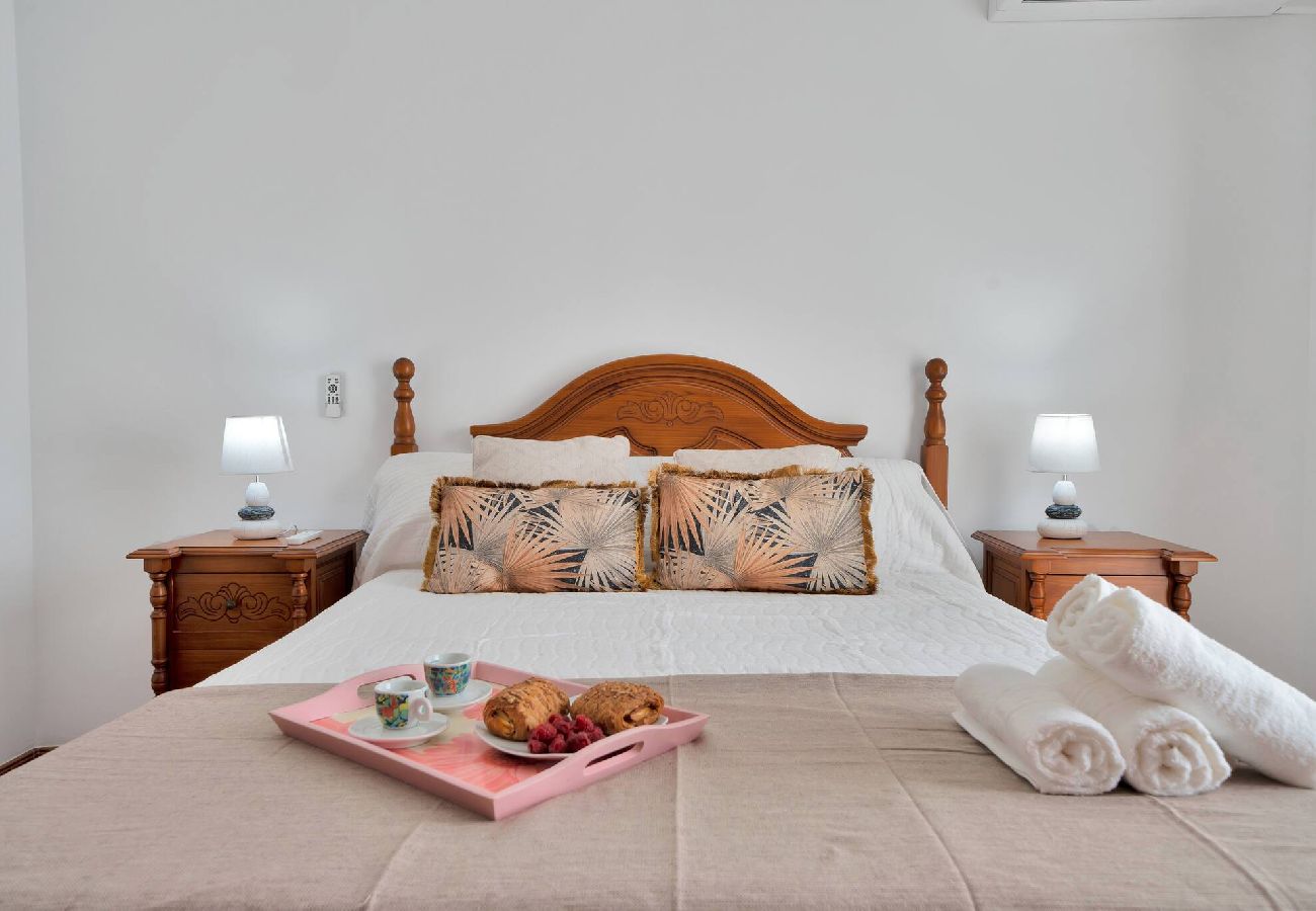 Apartment in Marbella - DEL VALLE 72 2