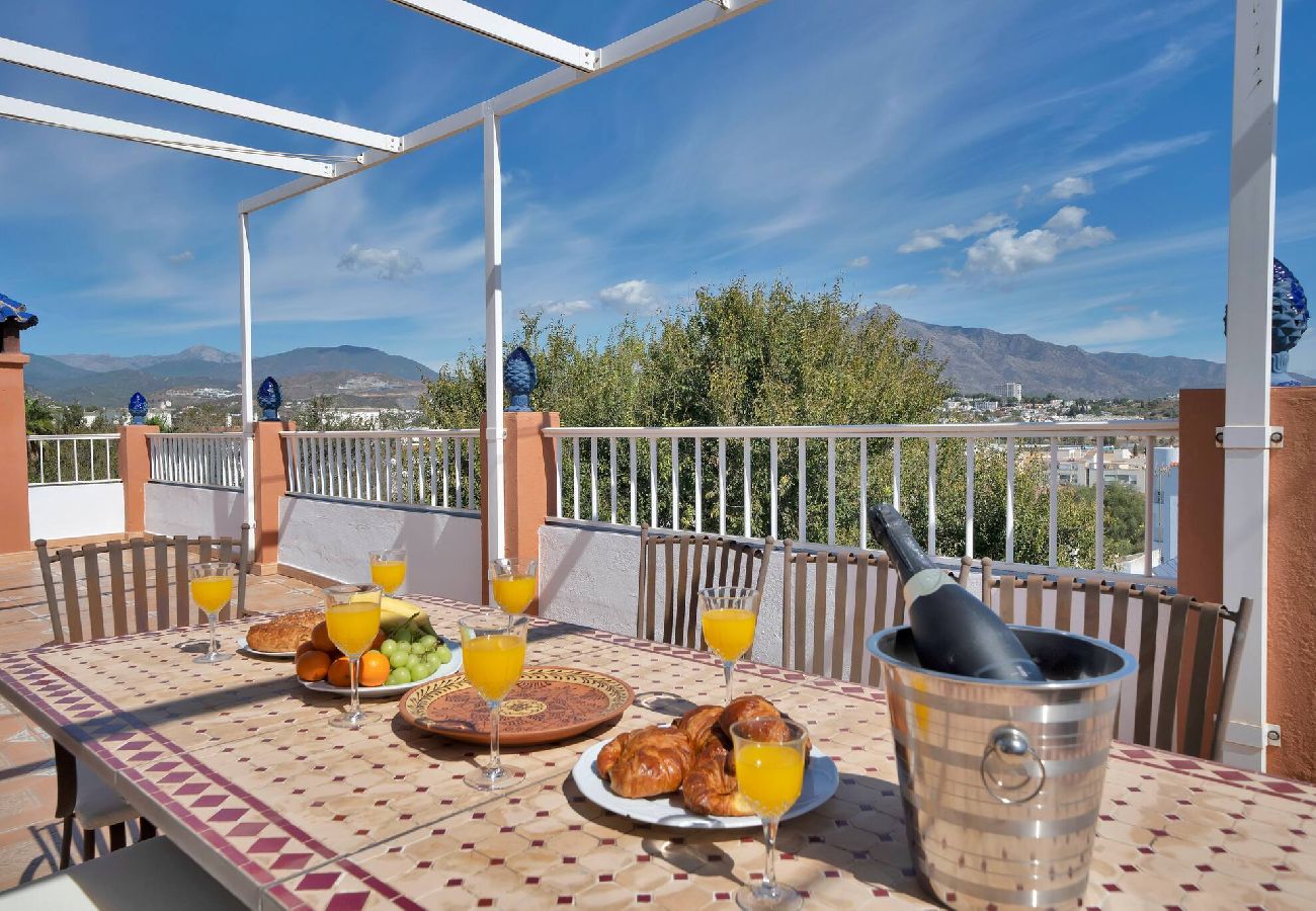Apartment in Marbella - DEL VALLE 72 2