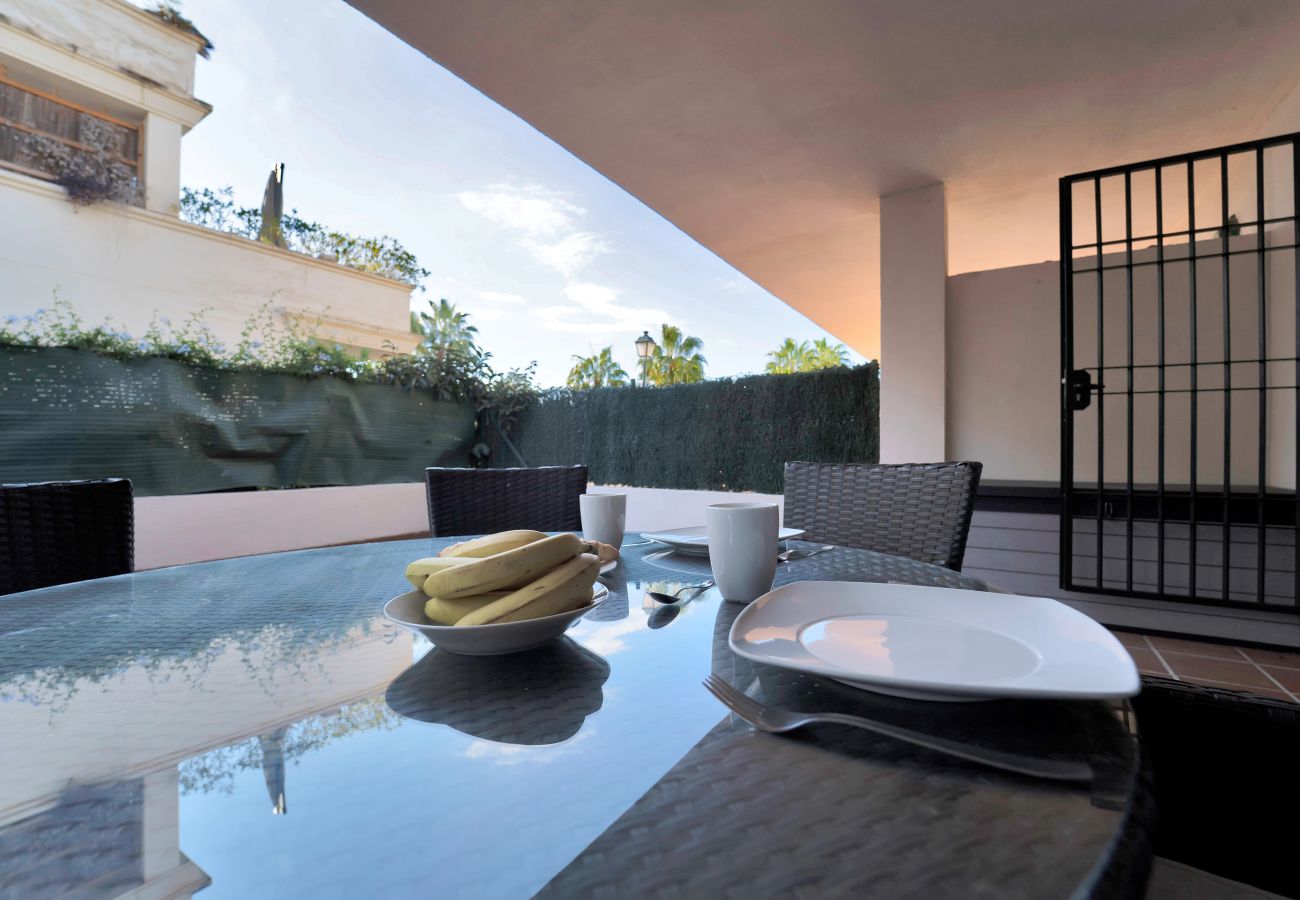 Apartment in Nueva andalucia - LORCRIMAR