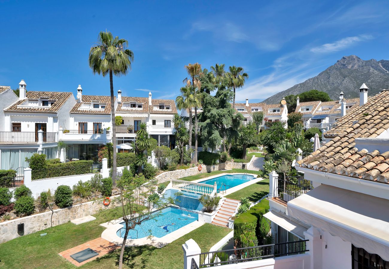 Terraced House in Marbella - MONTEPIEDRAS 23