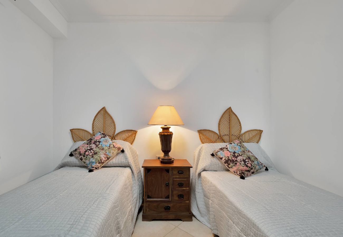 Appartamento a San Pedro de Alcántara - DEL VALLE 72 1