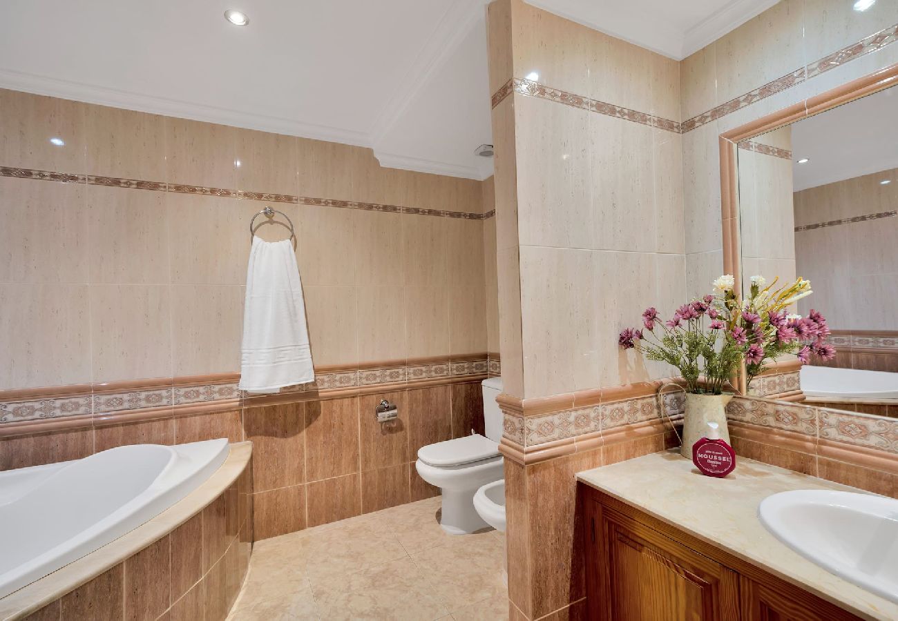 Appartamento a Marbella - DEL VALLE 72 2