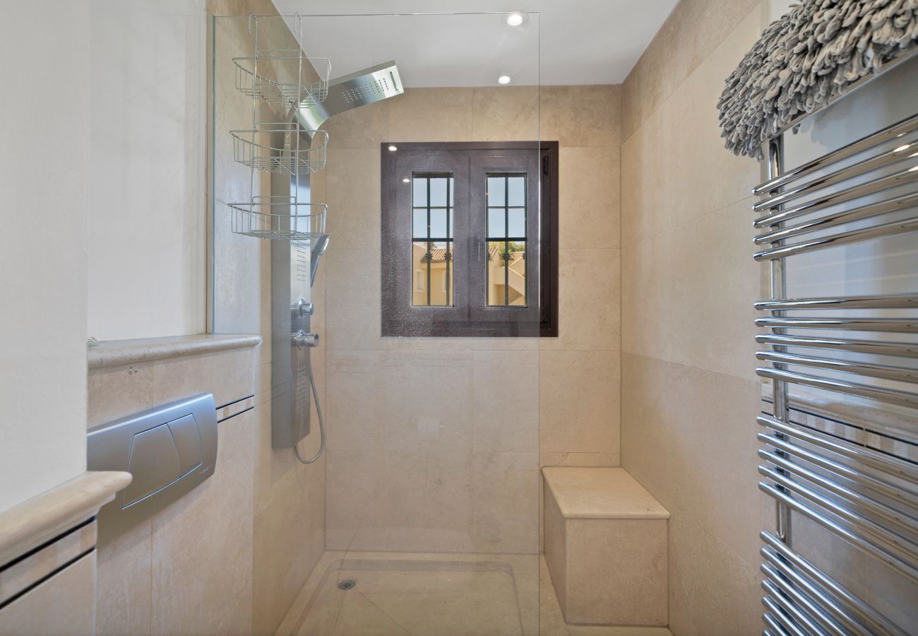 Casa a schiera a Marbella - MONTEPIEDRAS 23