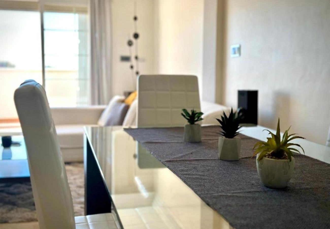 Apartamento em Marbella - RIO REAL 112G