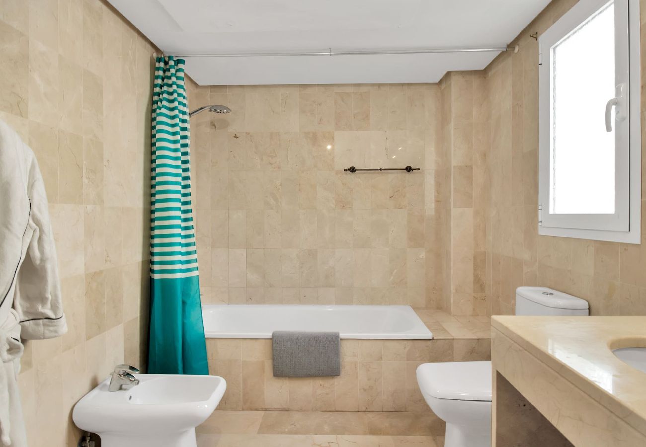 Apartamento em Estepona - EL PRESIDENTE 234