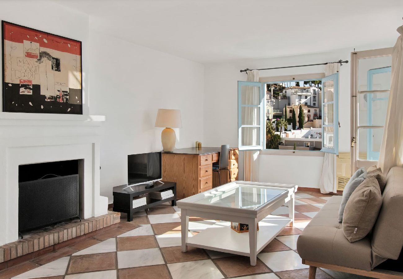 Apartamento em Benahavís - LA HEREDIA 23