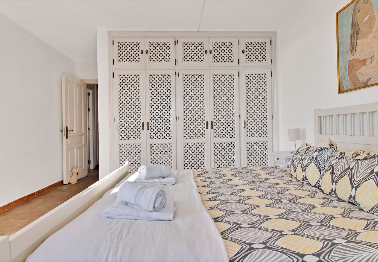 Apartamento em Benahavís - LA HEREDIA 23
