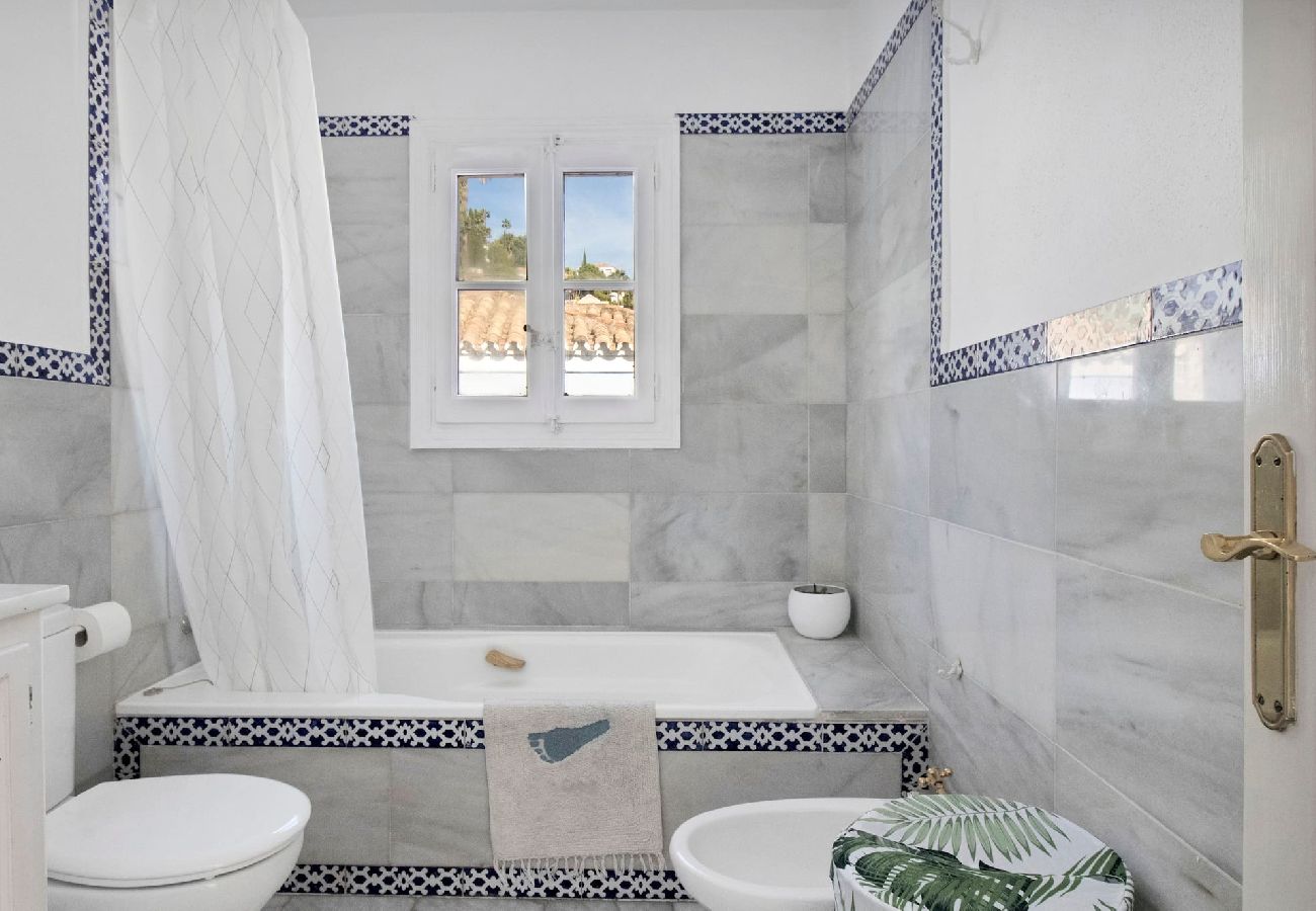 Apartamento em Benahavís - LA HEREDIA 23