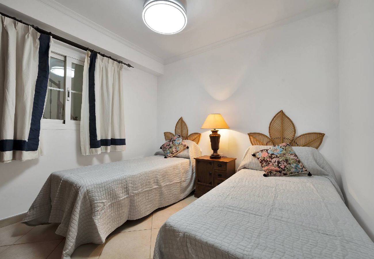 Apartamento em San Pedro de Alcántara - DEL VALLE 72 1