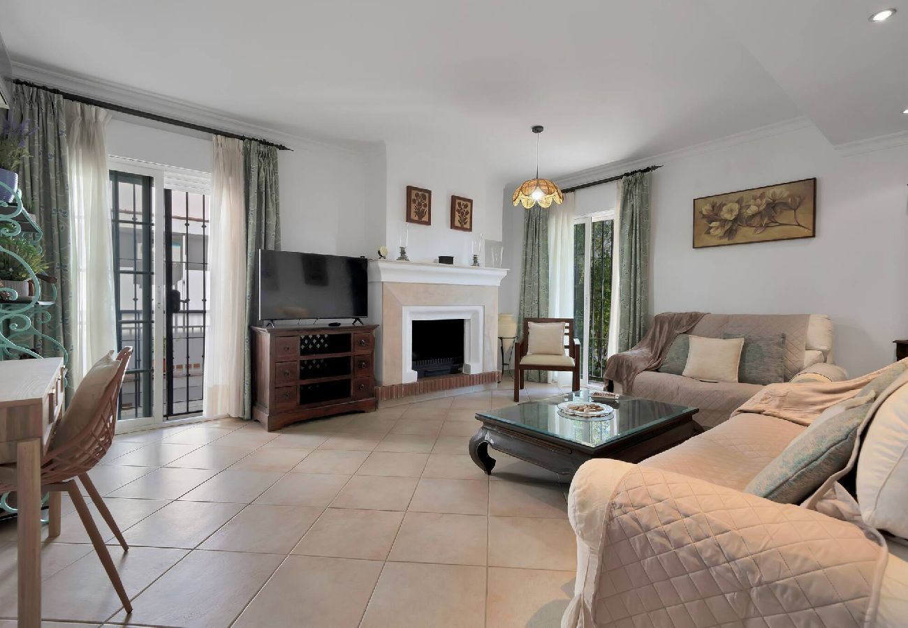 Apartamento em San Pedro de Alcántara - DEL VALLE 72 1