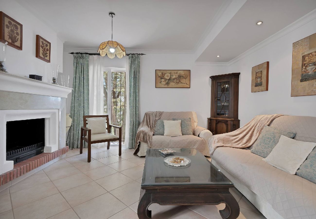 Apartamento em San Pedro de Alcántara - DEL VALLE 72 1